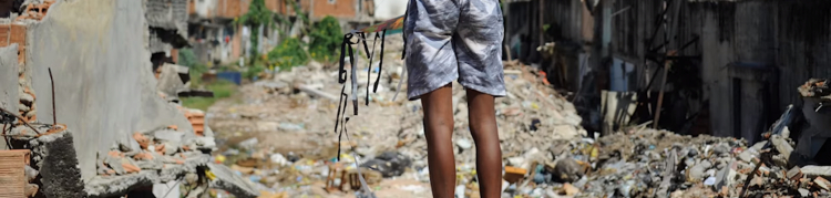 Imagem do episódio Racismo ambiental da segunda temporada da série Consciência Negra: Reconhecer e Reparar