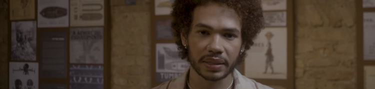 Leonne Gabriel no episódio Irmandades negras: espaços de fé, cura e resistência da primeira temporada da série Consciência Negra: Reconhecer e Reparar