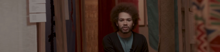 Leonne Gabriel no episódio Colorismo: o nível dois da discussão racial da primeira temporada da série Consciência Negra: Reconhecer e Reparar